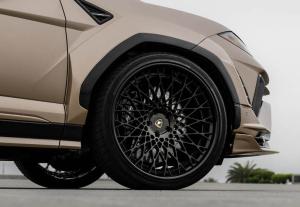 Lamborghini Urus 1016 Industries