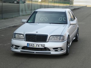 Mercedes-Benz C180 W202