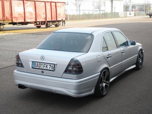 Mercedes-Benz C180 W202