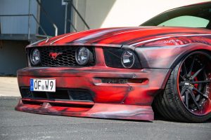 DTA Schöttner Ford Mustang GT Coupé S197 Widebody Karosseriekit Design-Lackierung Airride Luftfahrwerk Felgen Innenausstattung US-Car Tuning