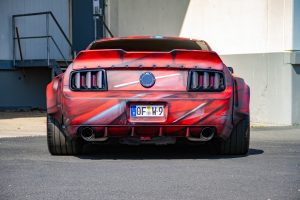 DTA Schöttner Ford Mustang GT Coupé S197 Widebody Karosseriekit Design-Lackierung Airride Luftfahrwerk Felgen Innenausstattung US-Car Tuning