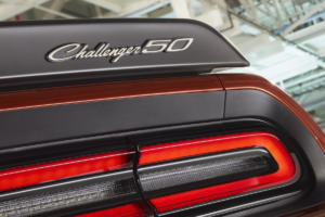 Dodge Challenger 50th Anniversary Edition Sondermodell Neuheit