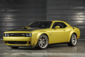 Dodge Challenger 50th Anniversary Edition Sondermodell Neuheit