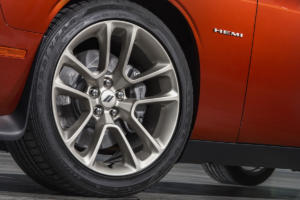 Dodge Challenger 50th Anniversary Edition Sondermodell Neuheit