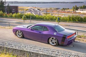 Dodge Challenger R/T Tuning Airride Luftfahrwerk Felgen Karosserieteile Lackierung Innenraum-Veredelung HEMI-V8 US-Muscle Car