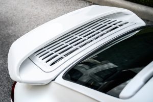 ECD Automotive Design Porsche 911 Turbo 993 Restomod Veredelung Felgen LED-Beleuchtung Motor Leistungssteigerung Getriebe Fahrwerk Bremsen Innenraum Sportwagen Ikone Coupé Project Gravette