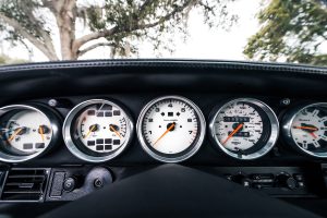 ECD Automotive Design Porsche 911 Turbo 993 Restomod Veredelung Felgen LED-Beleuchtung Motor Leistungssteigerung Getriebe Fahrwerk Bremsen Innenraum Sportwagen Ikone Coupé Project Gravette