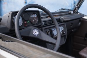 Expedition Motor Company Mercedes-Benz 250 GD Wolf Restomod Karosserie Motor Fahrwerk Felgen Innenraum Infotainment EMC