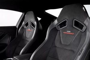 Ford Custom Garage Mustang FP800S Bronze Magneride Package Concept Neuheit Leistungssteigerung Kompressor Abgasanlage Fahrwerk Carbon-Karosserieteile Felgen Innenraum-Veredelung Muscle Car Coupé