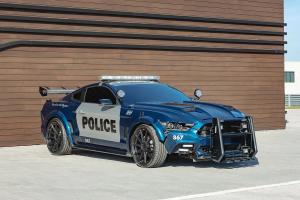 Ford Mustang GT Filmauto Transformers The Dark Knight Barricade Decepticon Polizeiauto Coupé Coyote V8 Versteigerung Curated