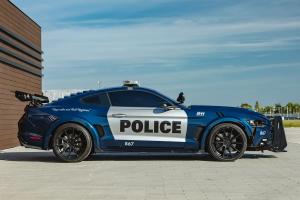 Ford Mustang GT Filmauto Transformers The Dark Knight Barricade Decepticon Polizeiauto Coupé Coyote V8 Versteigerung Curated