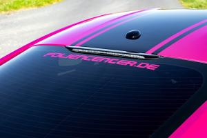 Ford Mustang GT Pink Pony Airride Luftfahrwerk Felgen Bodykit Folierung Innenraum-Veredelung USA Muscle Car Coupé