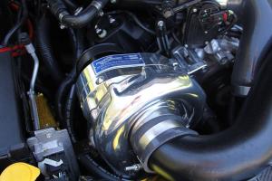 Ford Mustang V6 Coupé S197 Tuning Kompressor-Aufladung Leistungssteigerung Luftfahrwerk Airride Bremsanlage Bodykit Innenraum-Veredelung Hifi-Anlage