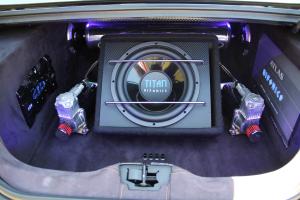 Ford Mustang V6 Coupé S197 Tuning Kompressor-Aufladung Leistungssteigerung Luftfahrwerk Airride Bremsanlage Bodykit Innenraum-Veredelung Hifi-Anlage