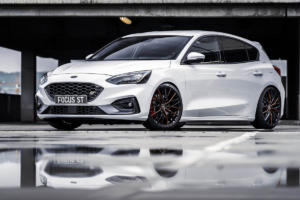 Ford Focus ST mit Barracuda Wheels