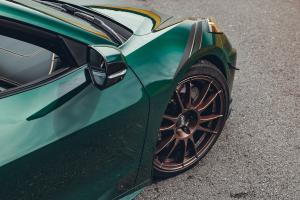 GeigerCars.de Chevrolet Corvette C8 Stingray 45th Limited Edition Carbon-Bodykit Felgen Design Folierung Fahrwerk Leistungssteigerung Bremsen-Upgrade