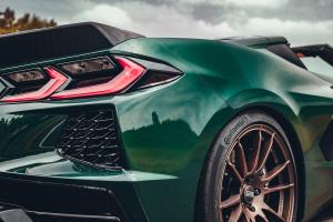 GeigerCars.de Chevrolet Corvette C8 Stingray 45th Limited Edition Carbon-Bodykit Felgen Design Folierung Fahrwerk Leistungssteigerung Bremsen-Upgrade