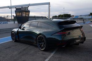 Genesis G90 Wingback Concept Sportkombi Luxusklasse Studie Widebody Karosserieteile Felgen Unikat