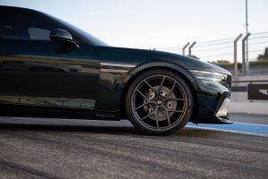 Genesis G90 Wingback Concept Sportkombi Luxusklasse Studie Widebody Karosserieteile Felgen Unikat