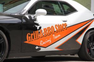 Grill & BBQ Store Oberleiter.Racing Team Dodge Challenger SRT Hellcat Drag Racer Leistungssteigerung Muscle Car US-Car Coupé
