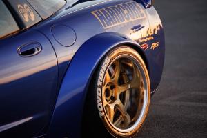 Hardcore Tokyo Chevrolet Corvette C5 Tuning Pandem-Widebodykit Felgen Luftfahrwerk Innenraum-Veredelung