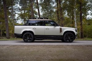 Heritage Customs Valiance Pick-up Tuning Karosseriebau Land Rover Defender 130 Geländewagen Offroader