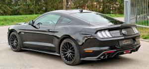Ford Mustang Perl Carbon