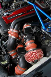 Nissan Skyline R32 GT-R Blackzilla 