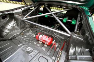 Fortgeschrittene Tracktools verfügen häufig über ausgeräumte Heckbereiche – hier in Kombination mit einer eingeschweißten Sicherheitszelle.