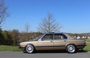 BMW E28 528i Touring17