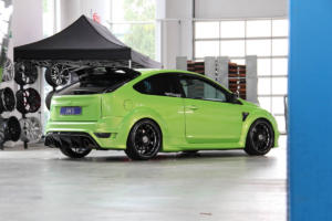 Ford Focus RS von JMS Fahrzeugteile und Schmidt Felgen