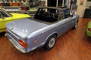 Open Air-Oldie: 1975er 2002 targa in Fjordblau