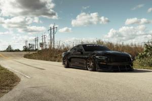 Ford Mustang GT von Vossen Wheels