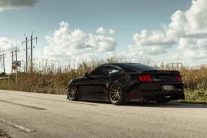 Ford Mustang GT von Vossen Wheels