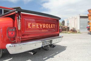 Chevrolet C10 Cheyenne Stepside weinrot