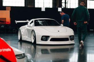 Indecent Vehicles 020 Porsche 911 Carrera Coupé 991 Tuning Widebody Karosseriekit Felgen Fahrwerk Bremsen Motor Innenraum-Veredelung Ultrace 2026 Düsseldorf Sportwagen