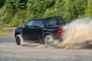 KW Auto Ram 1500 RHO US-Car Pick-up Truck Hochleistungs-Version Test Hurricane Biturbo Reihensechszylinder