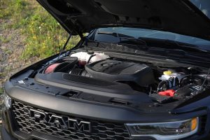 KW Auto Ram 1500 RHO US-Car Pick-up Truck Hochleistungs-Version Test Hurricane Biturbo Reihensechszylinder