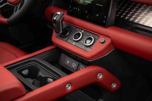 Land Rover Defender Valiance Convertible (Basis Land Rover Defender 90)