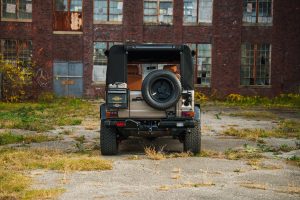 Legacy Overland Mercedes-Benz W461 230 GE Puch Restomod Geländewagen Offroader Allradantrieb Motor Fahrwerk Getriebe Felgen Bremsanlage Karosserie-Upgrades Innenraum-Neuausstattung