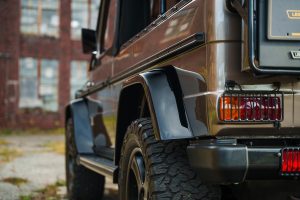 Legacy Overland Mercedes-Benz W461 230 GE Puch Restomod Geländewagen Offroader Allradantrieb Motor Fahrwerk Getriebe Felgen Bremsanlage Karosserie-Upgrades Innenraum-Neuausstattung