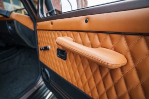 Legacy Overland Mercedes-Benz W461 230 GE Puch Restomod Geländewagen Offroader Allradantrieb Motor Fahrwerk Getriebe Felgen Bremsanlage Karosserie-Upgrades Innenraum-Neuausstattung