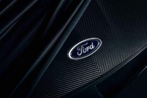 Neuheit Ford GT Liquid Carbon