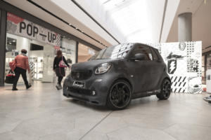 Lorinser x ARTHELPS Modekollektion Charity Pop-up-Store Stuttgart Smart UN/HIDE Edition