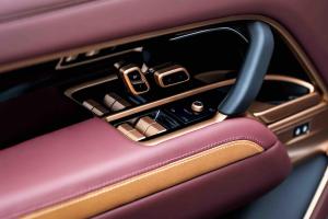 MANHART RV 650 Edition 01/01 (Basis Range Rover P530)