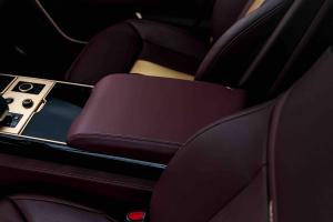 MANHART RV 650 Edition 01/01 (Basis Range Rover P530)