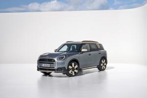 MINI Countryman SE ALL4 Neuheit Elektroauto SUV