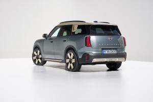 MINI Countryman SE ALL4 Neuheit Elektroauto SUV