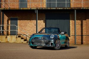 MINi John Cooper Works Cabrio Super Special 001 Unikat Einzelstück One-off Neuheit USA Custom-Lackierung Felgen Innenraum-Individualisierung