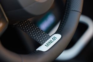 MINi John Cooper Works Cabrio Super Special 001 Unikat Einzelstück One-off Neuheit USA Custom-Lackierung Felgen Innenraum-Individualisierung